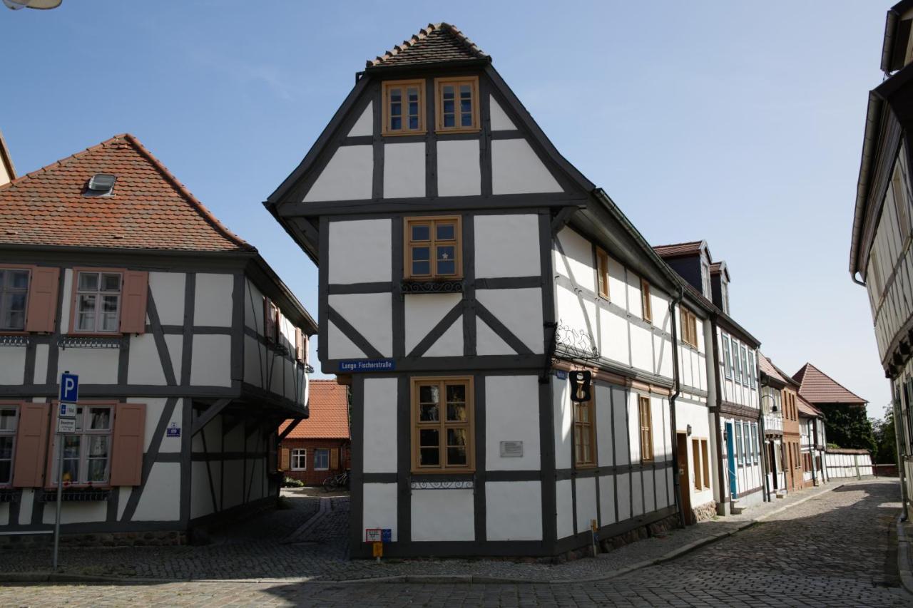 Ringhotel Schloss Tangermünde Exterior foto