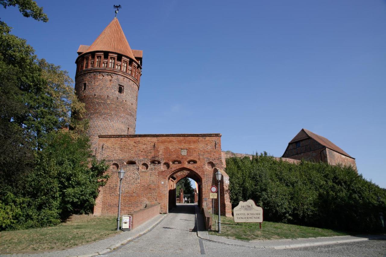 Ringhotel Schloss Tangermünde Exterior foto