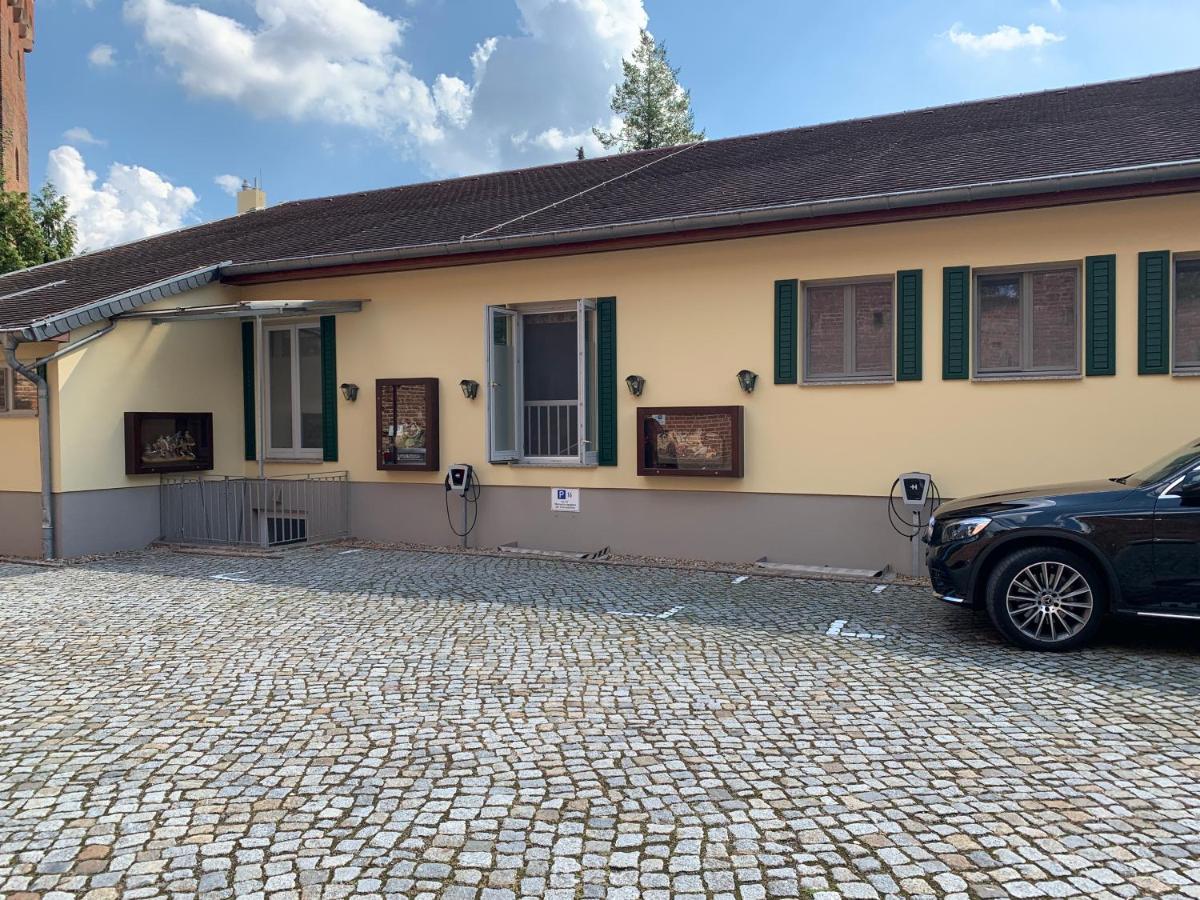 Ringhotel Schloss Tangermünde Exterior foto